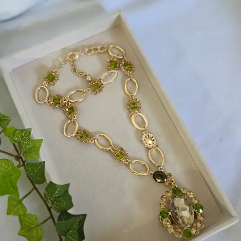 Boutique Gold with Green Crystal Stones Glam Ankle Bracelet