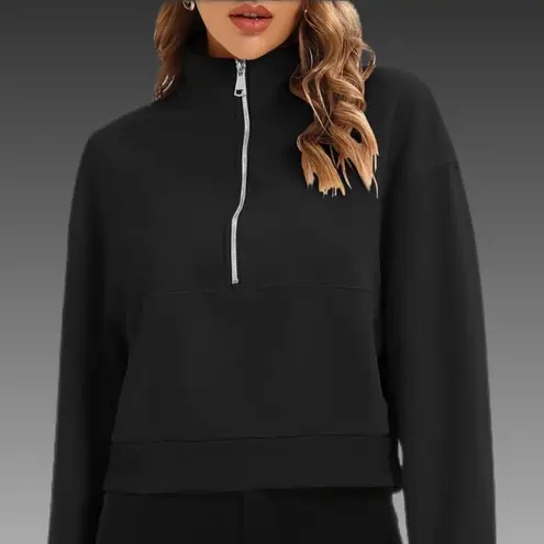 NWT Black Cropped Pullover Hoodie XS