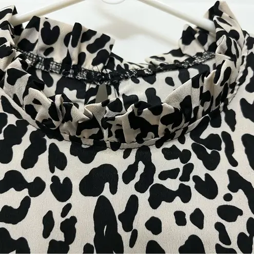 Source Unknown Leopard Print Blouse Size Small