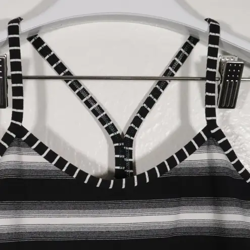 Lululemon EUC   Power Y Tank Black Striped thumbnail 7