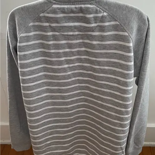 Orvis  women’s striped gray 1/4 zip logo pockets pullover sweatshirt, size M