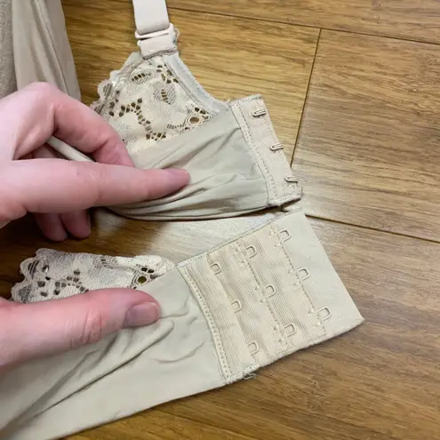 Maidenform T-Shirt Bra DM7549 Womens Size 38DD Beige Underwire Lace Comfortable