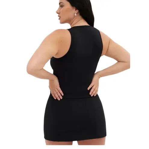 Girlfriend Collective Black Cropped Tank size Medium