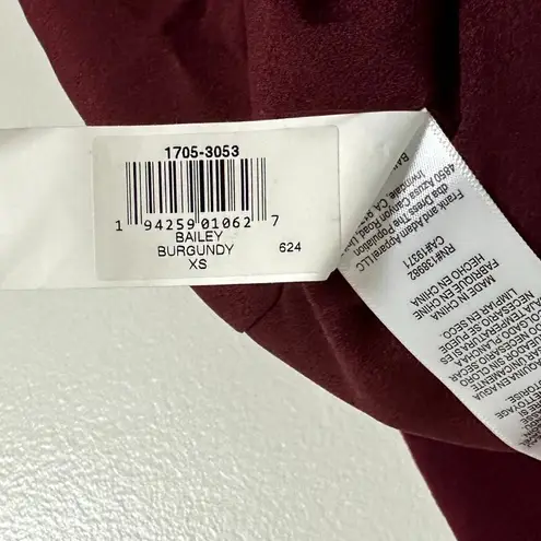 Dress the Population Bailey Off the Shoulder Body-Con Dress in Burgundy X-Small