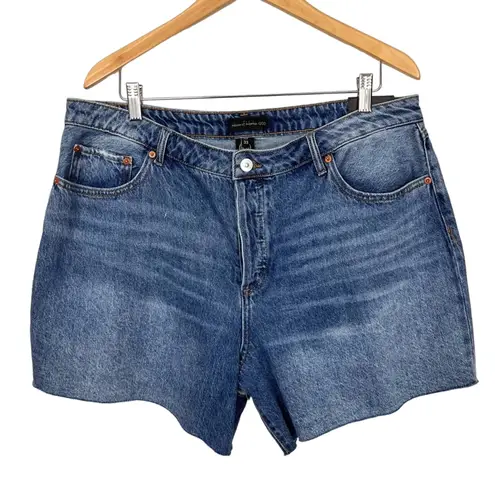 House of Harlow High Rise Mom Midi Cut Off Denim Shorts Size 33/16 NWT Blue