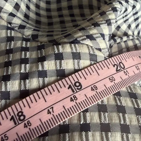 Ali Ro v-neck long sleeve Gingham Dress aprox Large A-46