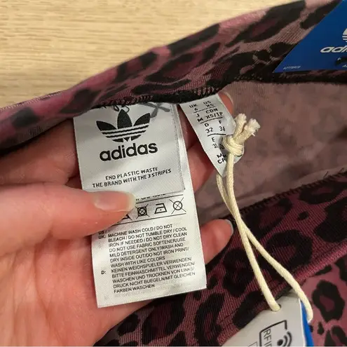 Adidas NWT  Three Stripe Pink Leopard Legging Short Tight Fit Mid Rise Size XS