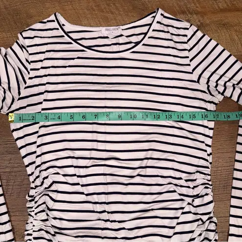 Smallshow Long Sleeve Side Ruched Maternity Tops
White Striped Maternity Top White Size undefined