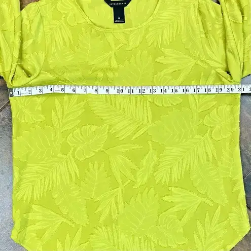 Investments  Women’s Textured Green Leaf Blouse Medium
