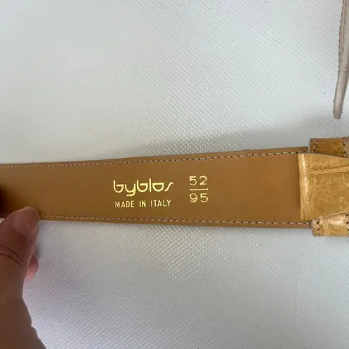 BYBLOS Leather Brass Buckle Womens Belt Sz EU 95 Medium Yellow Italy Adjustable