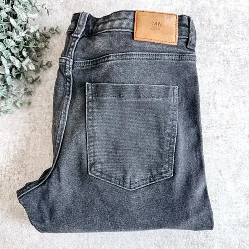 ZARA  Black Straight Leg High Rise Jean Size 4