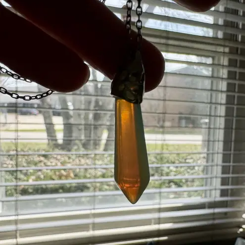 🫧Pendulum Opalite Pendant w/ Silver Chain🫧 White