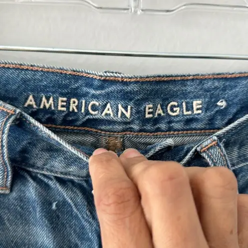 American Eagle  Highest Rise Mom Jeans Size 4 Short