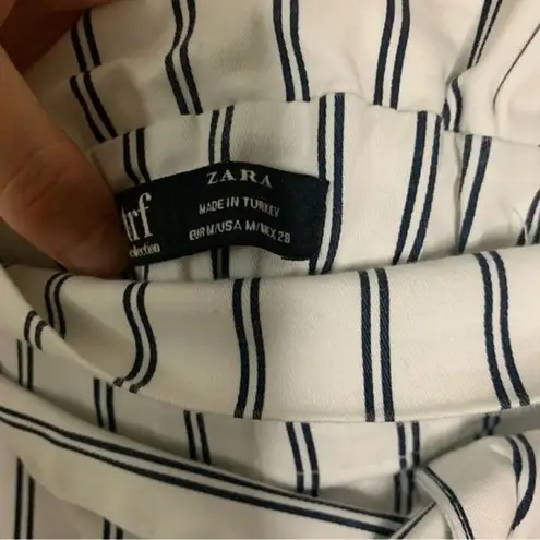 ZARA  Navy and White Striped Paperbag Shorts Size Medium