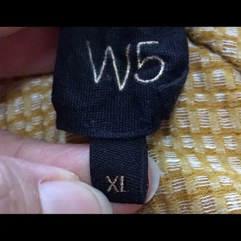 W5 Front Knot Twist Top
