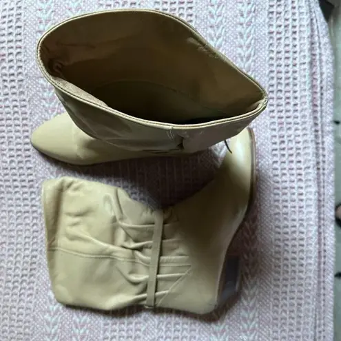 Calf boots women's 6.5 tan/beige pull