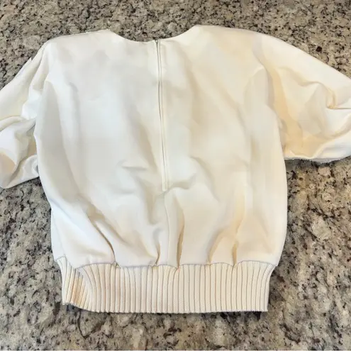 Leslie Fay 80s Vintage Cream Textured Sweater