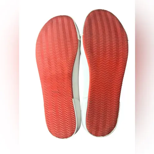 UGG  Fur Lined I Heart Lace Up Sneakers Women’s Size 9