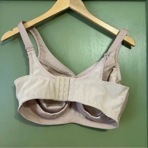 Glamorise 36 DD Magiclift Sports Bra Size undefined