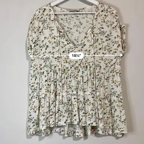 American Eagle  Outfitters Women’s Ruffle Peplum Top White Floral Size Small EUC