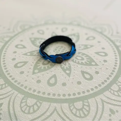 Canadian Leather Embroidered “Ella” Blue Snap Bracelet