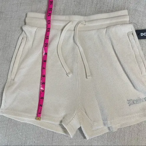 DC Shoes Women’s Old School Shorts White Size M