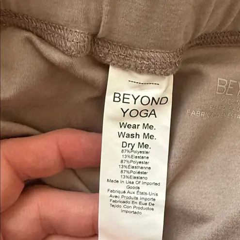 Beyond Yoga NWT Spacedye Commuter Midi Jogger, Birch Heather, Size M