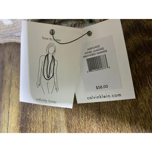 Calvin Klein  Womens Wool Blend Infinity Loop Scarf‎ Chevron Knit Beige White 64"