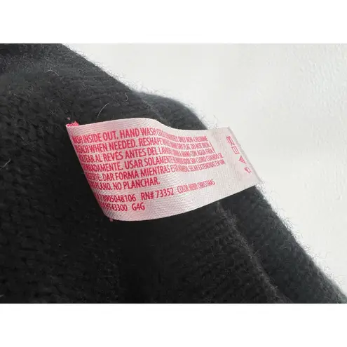 Merry Christmas Holiday Long Sleeve Pullover Sweater Small Black