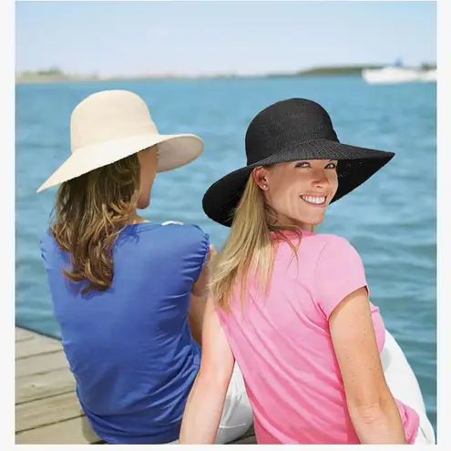 Wallaroo Victoria Diva Black Poly Straw Hat. Size Medium.