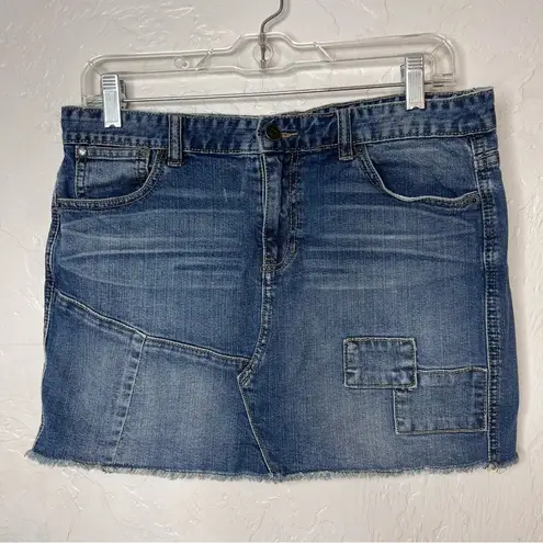 Calvin Klein Vintage Y2K 90s  Mini Jean Skirt Size 8/29