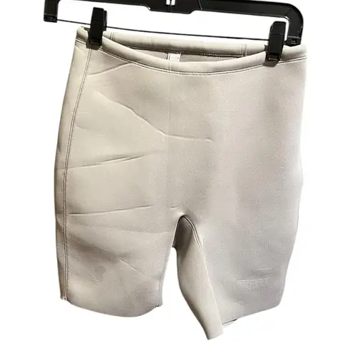 SKIMS Sport Swim Scuba Mid Thigh Short - Chrome