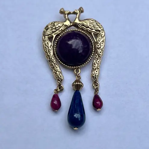 Art Deco Vintage Regal Gold Colored Kissing Peacock Birds Dangle Brooch Pin