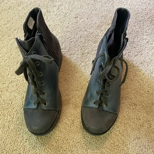 NWOT Naot Groovy lace up boots Oily Midnight Vintage Ash Black Size 6