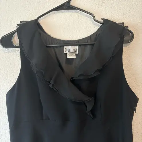 Robbie Bee Black Ruffled Collar Dress