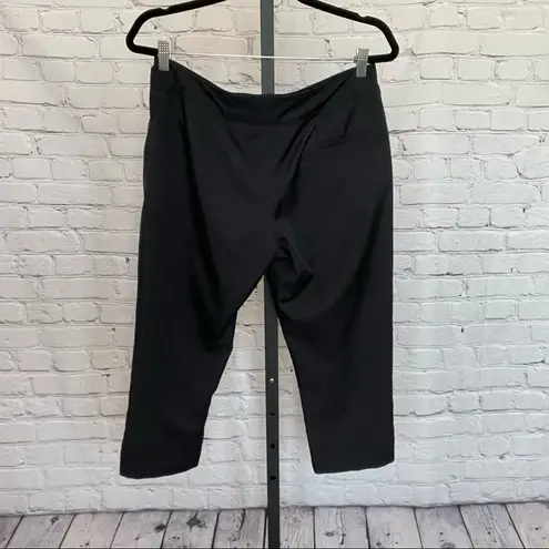 PGA Tour Capri Golf Pant with Comfort Stretch Size 8