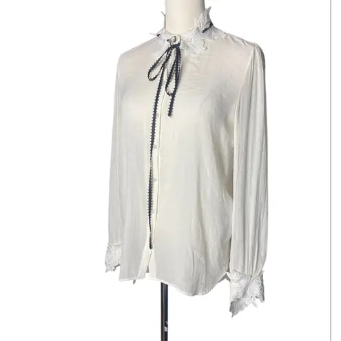 Maje Off White Blouse
1 (XS/S)