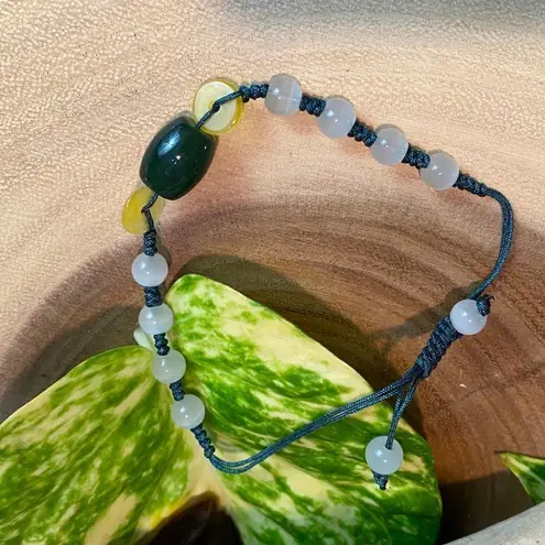 Handmade Adjustable Silk Jade Bracelet Green