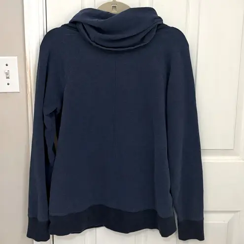 LL Bean Cozy Pullover in Blue Size M