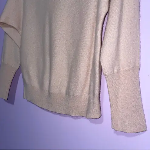 Tahari Cashmere Sweater Soft Pink Women M Contemporary Minimalist Office Modest