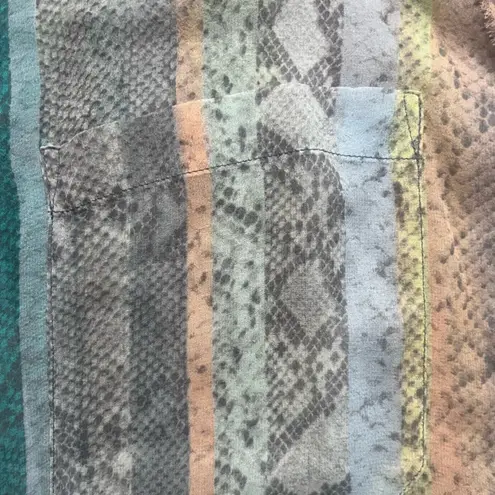 Equipment Femme Pastel Gray Snakeskin Sheer Raw Hem Tunic Button Down Top Size L