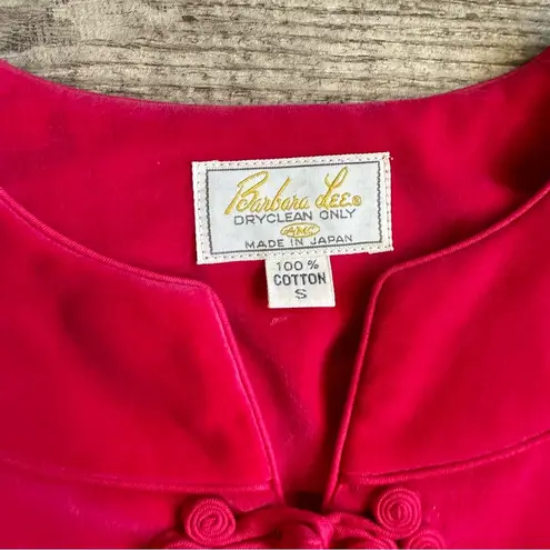Vintage 1950s bright pink velvet housecoat
