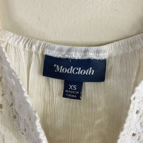 Modcloth  White V-Neck Wide Strap Lightweight Pullover Cami Tank Size X-Small