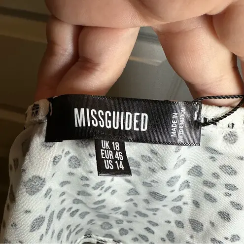 Missguided NWT  White/Black Print Bandeau Top US 14