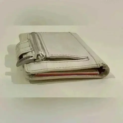 Fossil  Women’s 
Logan Mini Multifunction Leather White‎ Wallet