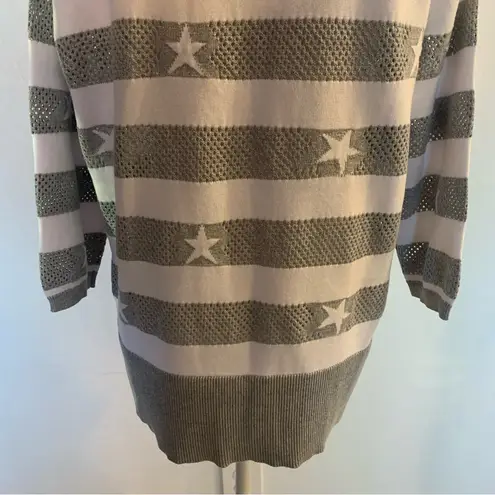 EUC Picadilly Canada White Silver Stripe Star Crew Neck Sweater Size M Multiple Size M