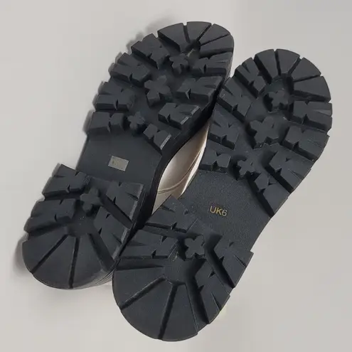 EGO Lucinda Off White Zip Front Knitted Ankle Biker Chunky Lug Sole Boots Size 9