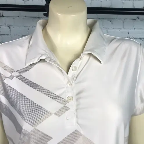 Nike  Golf Size Medium Cream w/gray geometric ombré designs EUC