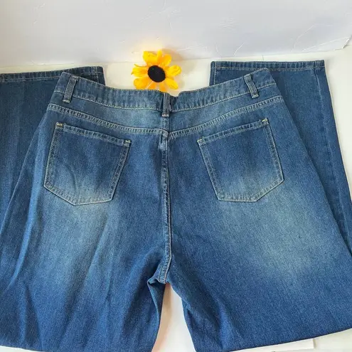 C.O.Z.Y Straight Leg Womens Jeans Size XL Denim Medium wash Light Distress New