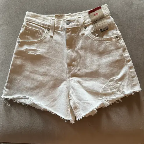 Levi's High-Rise Mom Shorts Brand New